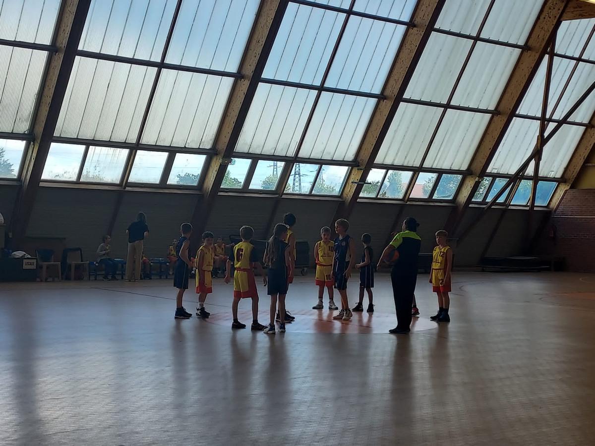 POUSSINS POUSSINES Basket Club Hornaing